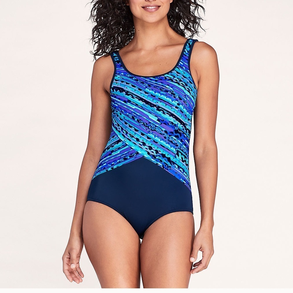 Lands’ End Chlorine Resistant Soft Cup Tugless One Piece Swimsuit Deep EC 12DD